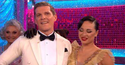 BBC Strictly's Nigel Harman kisses Katya Jones as they get up close and personal during rehearsal - www.dailyrecord.co.uk - London