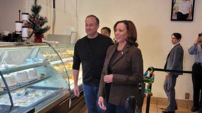 Kamala Harris Says “Highest Priority” In Hostage Release “Are The American Citizens Being Held”; Vice President Makes Venice LA Impromptu Stop For Small Business Saturday - deadline.com - Los Angeles - USA - Egypt - Qatar - Israel - Palestine
