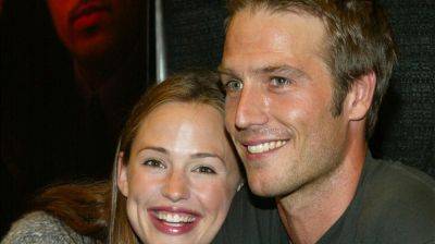 Jennifer Garner Wishes Ex-Boyfriend Michael Vartan a Happy Birthday With an 'Alias' Throwback! - www.justjared.com