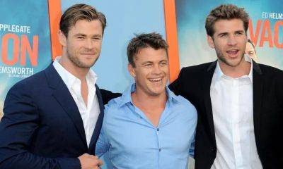 Chris Hemsworth shares photos of ‘epic’ family trip with his brothers - us.hola.com - city Abu Dhabi - India - Madrid