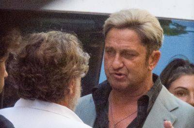 Gerard Butler Spotted With Blond Hair While Filming New Movie with Director Julian Schnabel (Photos!) - www.justjared.com - New York - Italy - Vatican - county Hand
