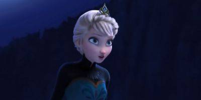 'Frozen' Retrospective Reveals the Actress Originally Playing Elsa, a Role Kristen Bell & Idina Menzel Both Auditioned For But Didn't Book, Talks Adele Dazeem Mix-Up - www.justjared.com