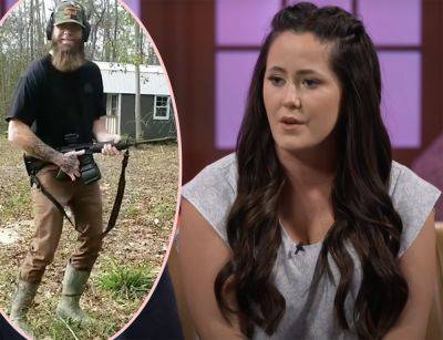 Jenelle Evans Said Scary Husband David Eason Has 'Stockpile Of Weapons' & 'Explosives' On Their Property! - perezhilton.com - Tennessee - North Carolina - Beyond
