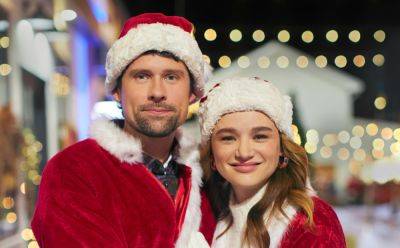 Hallmark Fans Rave About Hunter King's 'The Santa Summit' as Best Christmas Movie of the 2023 Season So Far! - www.justjared.com - Santa