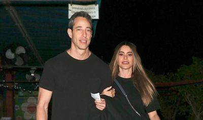 Sofia Vergara Flaunts PDA with Dr. Justin Saliman on Yet Another Date Night! - www.justjared.com - Los Angeles
