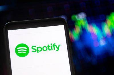 Spotify Expands Audiobook Offering To U.S. Premium Subscribers – Update - deadline.com - Australia - Britain - New York