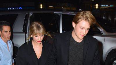 Here's Why Taylor Swift Fans Now Think Her Relationship With Joe Alwyn Fell Apart in 2021 - www.glamour.com - New Jersey - county Swift - county Rutherford