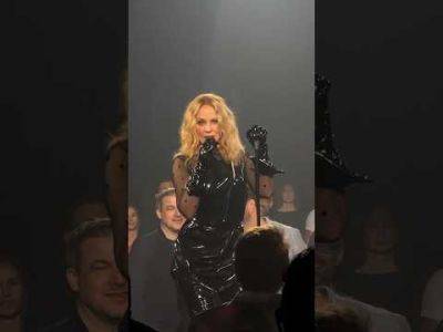 Kylie Minogue Gets Sultry! - perezhilton.com - Las Vegas