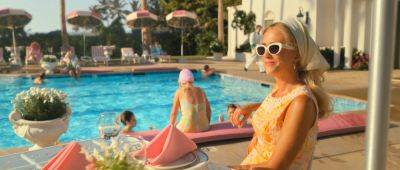 Kristen Wiig’s ‘Palm Royale’ Comedy Series Gets Apple TV+ Premiere Date; First Photos Of Laura Dern, Allison Janney, Carol Burnett & More - deadline.com - USA - county Palm Beach