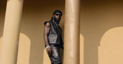 Burna Boy parties at the pyramids in “Giza” video - www.thefader.com - USA