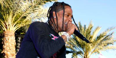 Travis Scott Postpones Concert Hours Before He Is Set to Take the Stage - www.justjared.com - Illinois