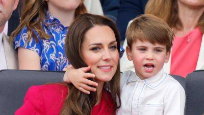 Kate Middleton Looks Just Like Her Son Louis in This Rare Christmas Throwback - www.glamour.com - Britain - Charlotte