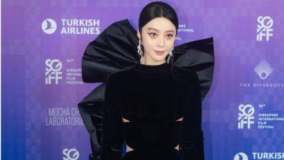 Fan Bingbing Unpacks LGBT Role in ‘Green Night’ at Electrifying, Fan-Friendly Singapore Masterclass: ‘When Souls Connect There Is Love’ - variety.com - Britain - China - North Korea - Berlin - Singapore - city Singapore - city Busan