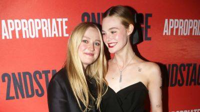 Dakota and Elle Fanning Matched on the Red Carpet to Maximize Their Joint Slay - www.glamour.com - New York