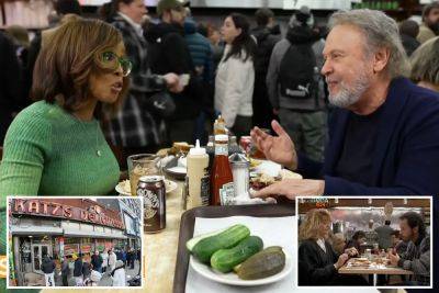 Billy Crystal returns to Katz’s Deli for the first time since ‘When Harry Met Sally’ - nypost.com - Seattle