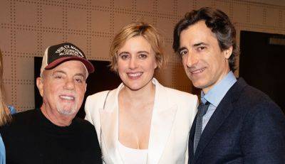 Greta Gerwig's Wedding Photos: See Her & Husband Noah Baumbach at Billy Joel's Concert After Getting Married! - www.justjared.com - county Hall