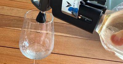 'I tried the wine-expert approved gadget claimed to keep champagne and prosecco fresh for months after it's opened ahead of Christmas and New Year' - www.manchestereveningnews.co.uk