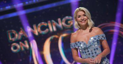 Holly Willoughby 'expected to make decision' on Dancing On Ice 'in the new year' as she's seen for first time - www.ok.co.uk - London