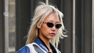 Sonic Silver Hair is the Ultimate Cool-Girl Hair Trend - www.glamour.com