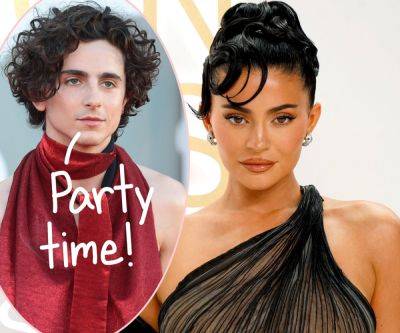 Timothée Chalamet Spotted At Kardashian Christmas Party With Kylie Jenner -- And Guess Who ELSE Was There! - perezhilton.com