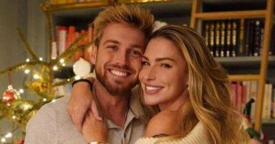 I’m A Celebrity’s Sam Thompson and Zara McDermott share loved-up snap as fans ask ‘where’s the ring’ - www.manchestereveningnews.co.uk - Hague - Maldives