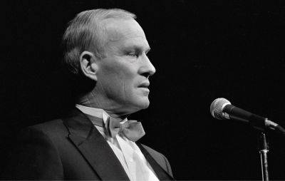 Tom Smothers of the Smothers Brothers dies at 86 - www.nme.com - New York - USA - county Sonoma - county Liberty