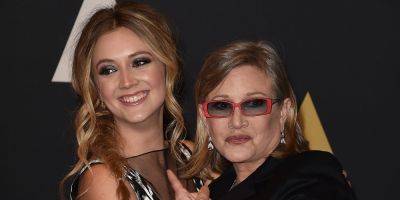 Billie Lourd Honors Mom Carrie Fisher on 7th Anniversary of Her Death, Explains Feelings of Gratitude - www.justjared.com