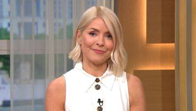 Holly Willoughby Set For TV Return After Kidnap Plot & ‘This Morning’s Phillip Schofield Scandal - deadline.com - Britain