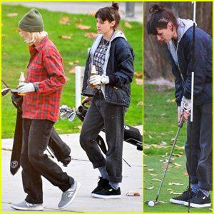 Kristen Stewart & Fiancee Dylan Meyer Hit the Green for a Casual Golf Day - www.justjared.com - Los Angeles