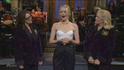 Emma Stone Welcomed Into ‘SNL’ Five-Timers Club by Tina Fey and Candice Bergen in Monologue - variety.com - George - state New Mexico - county Bergen - city Santos, county George