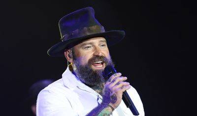 Zac Brown Splits from Wife Kelly Yazdi After 4 Months of Marriage - www.justjared.com