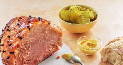 Prep ahead of New Year's Day with this slow cooker holiday ham that feeds a family of 10 - recipe - www.ok.co.uk