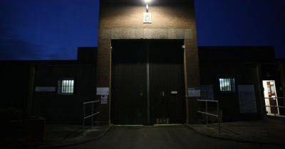 Prison slammed by watchdog after officers took 23 minutes to respond to inmate who died of heart attack - www.manchestereveningnews.co.uk - Manchester