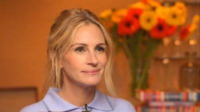 Julia Roberts Reflects On Ex-Boyfriend Matthew Perry’s Death & Her Time On ‘Friends’ - www.hollywoodnewsdaily.com - Hollywood - county Roberts