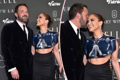 Ben Affleck & Jennifer Lopez Are ICONIC (and cute) On The ELLE Women In Hollywood Red Carpet! Look! - perezhilton.com - Hollywood