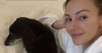 Michelle Keegan goes bare-faced in 'happy place' snap after confusing fans with glam appearance - www.manchestereveningnews.co.uk - Britain - Manchester