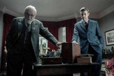 ‘Freud’s Last Session’: Read The Screenplay That Imagines What Happens When Sigmund Freud And C.S. Lewis Decide To Have A Chat - deadline.com - Los Angeles - county Campbell - county Hopkins