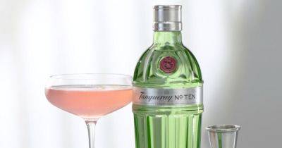 2 simple but sensational gin cocktails that are perfect for Christmas - www.ok.co.uk - France - Paris - New York - New York - state Oregon