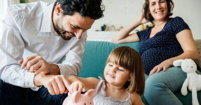 Money expert shares four ways every single parent can fit check their finances to make savings this year - www.dailyrecord.co.uk - Britain