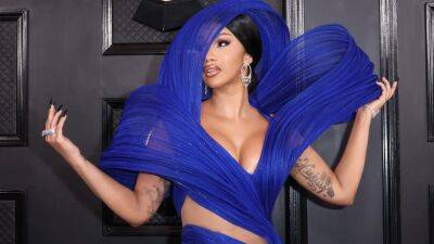 Cardi B Celebrated Her Musical Cameo on "You" With A Hilarious Profile Picture Change - www.glamour.com