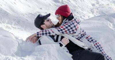 Nick Jonas and Priyanka Chopra Snapped in Luxury Ski Brand Perfect Moment in Aspen - www.usmagazine.com - France - Greenland
