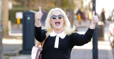 Vanessa Feltz gives thumbs up on first outing since fiancé 'cheated with multiple women' - www.ok.co.uk