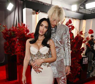 Megan Fox Has Taken Her Ring Off But Hasn’t ‘Called Off’ Her Engagement To Machine Gun Kelly, Source Says - etcanada.com