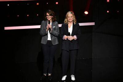 Amy Poehler and Tina Fey announce comedy tour to celebrate friendship - nypost.com - Chicago - county Hall - Columbia - Boston - county Atlantic