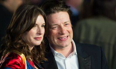 Jamie Oliver and wife Jools spark confusion with sweet Valentine's Day post - hellomagazine.com