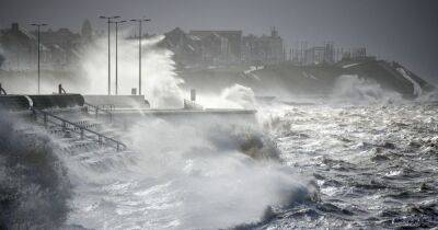 Met Office issues wind weather warning for parts of northern England - www.manchestereveningnews.co.uk - Scotland - Manchester