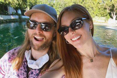 Maroon 5 Guitarist James Valentine Marries Fiancée Alexis Novak: ‘We Eloped’ - etcanada.com - Las Vegas
