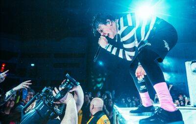 Watch Yungblud kick off his 2023 world tour in Cardiff - www.nme.com