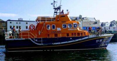 Two Scots rescued from boat after suffering from exposure to toxic gas - www.dailyrecord.co.uk - Scotland - Beyond