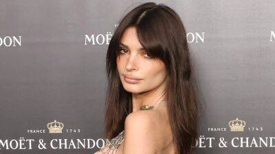 Emily Ratajkowski Suggests a 'Situationship' Ended After NSFW Photo With Eric André - www.etonline.com - New York
